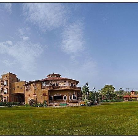 Nirali Dhani Ethnic Heritage Hotel And Resort Dzsódhpur Kültér fotó