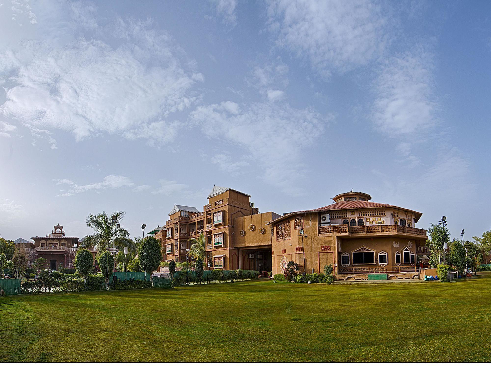 Nirali Dhani Ethnic Heritage Hotel And Resort Dzsódhpur Kültér fotó
