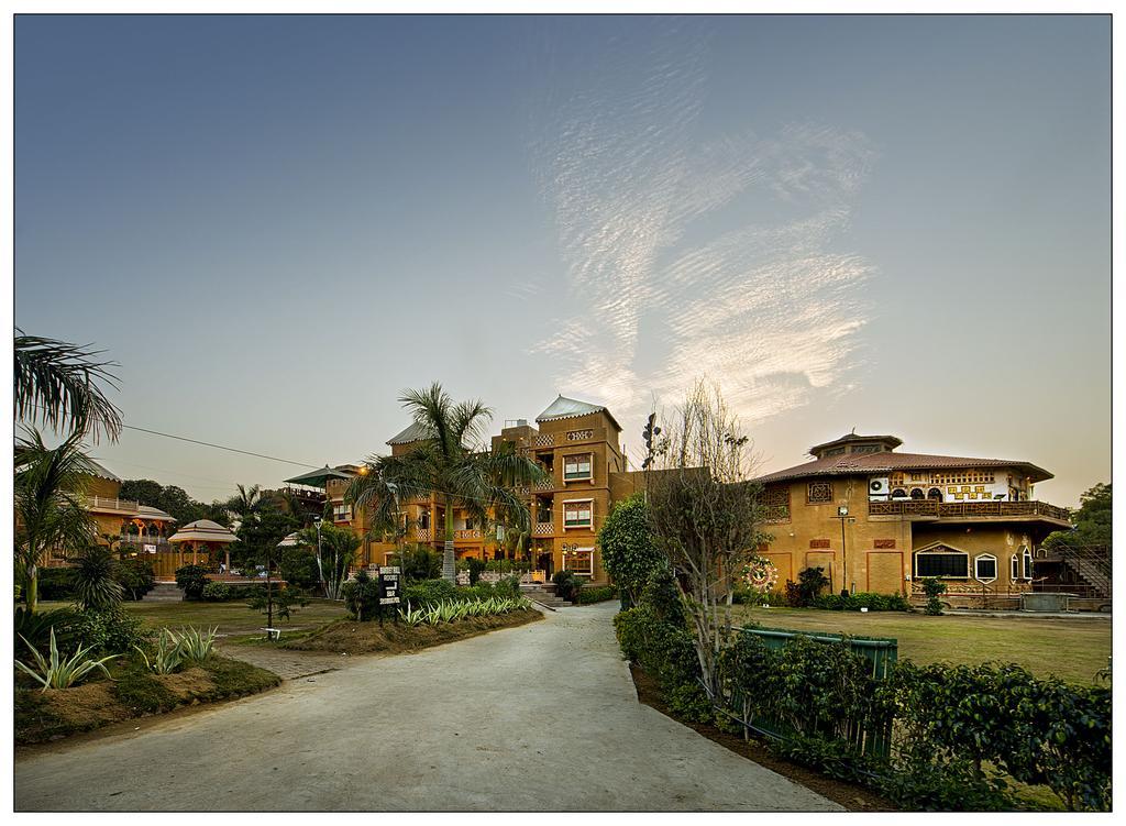 Nirali Dhani Ethnic Heritage Hotel And Resort Dzsódhpur Kültér fotó